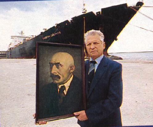 Mykola U. and Kapitan Smirnov painting